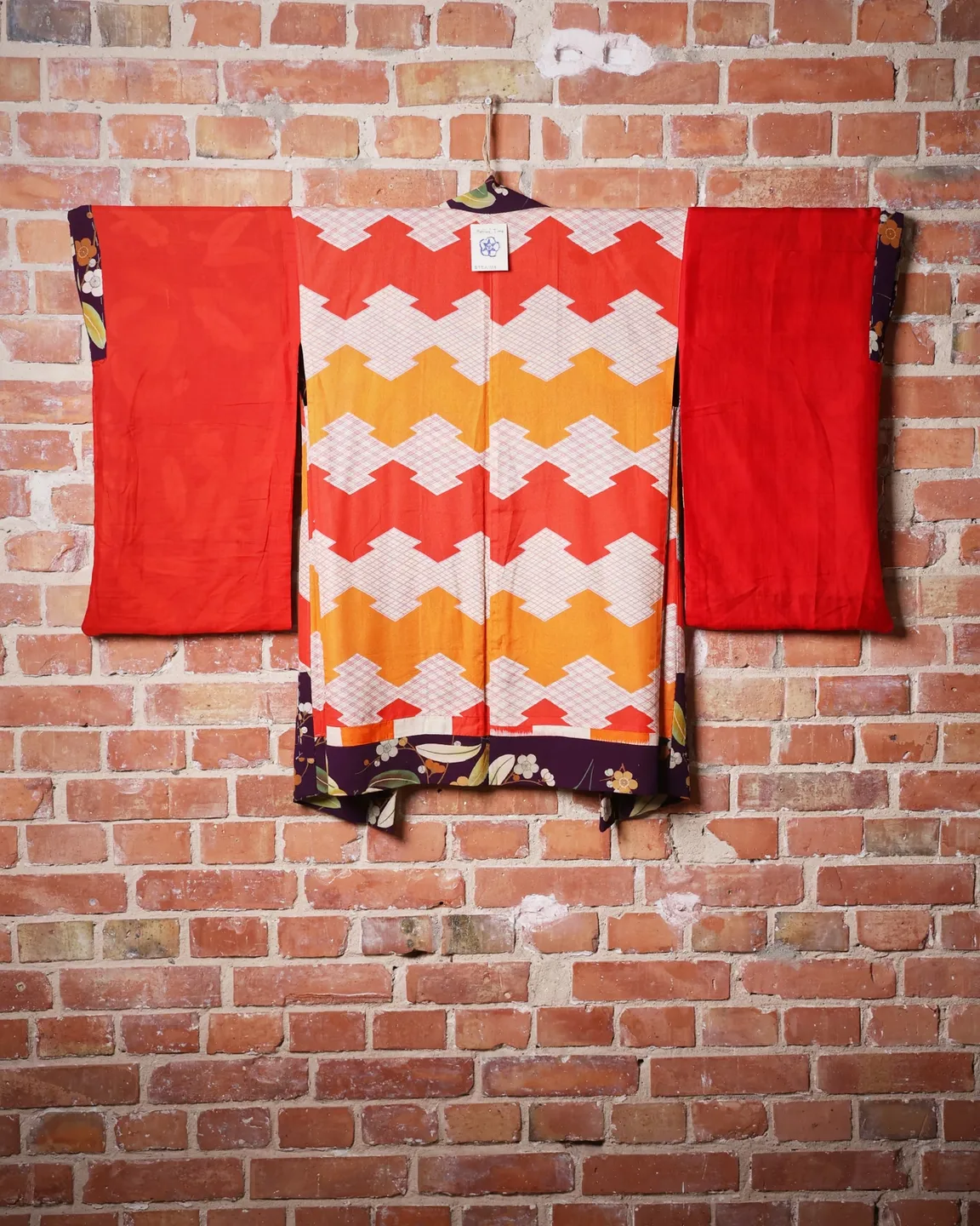 Plum haori with leaves and flowers — view 10