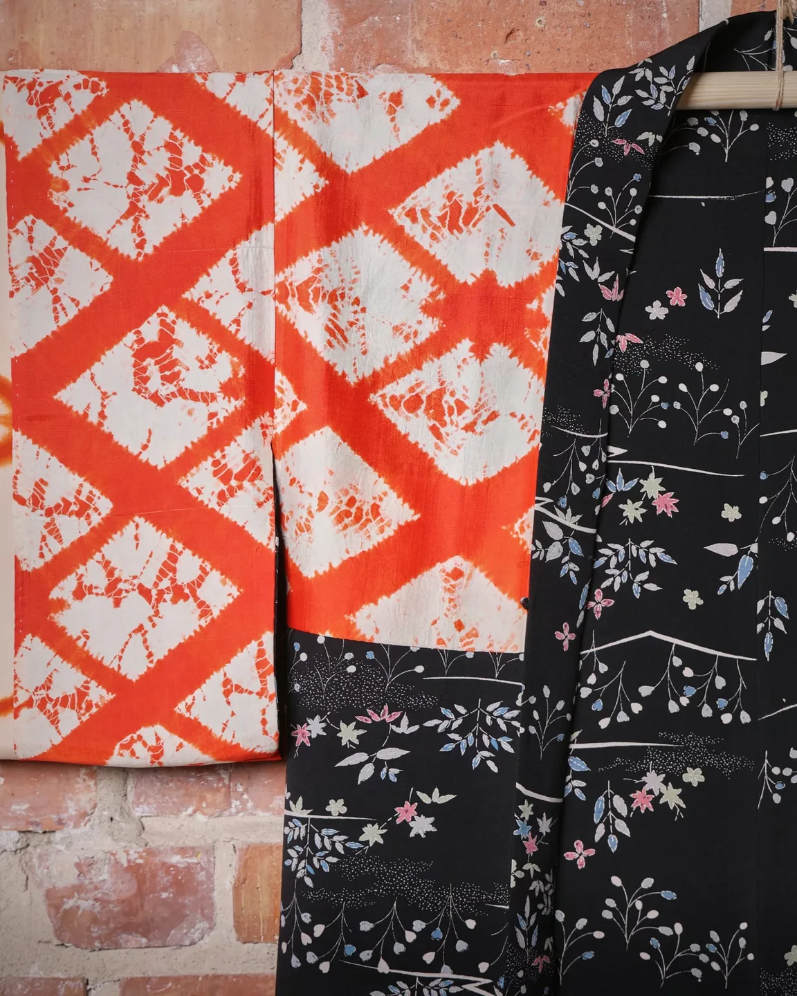 Black floral haori with an orange lining — view 6