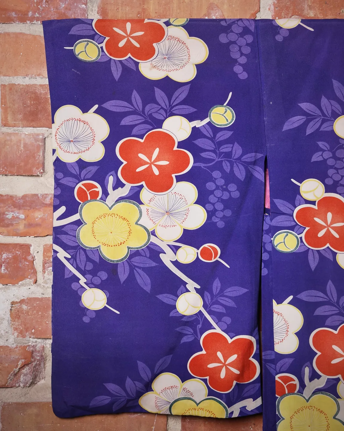 Purple haori with large multicoloured flowers — view 6