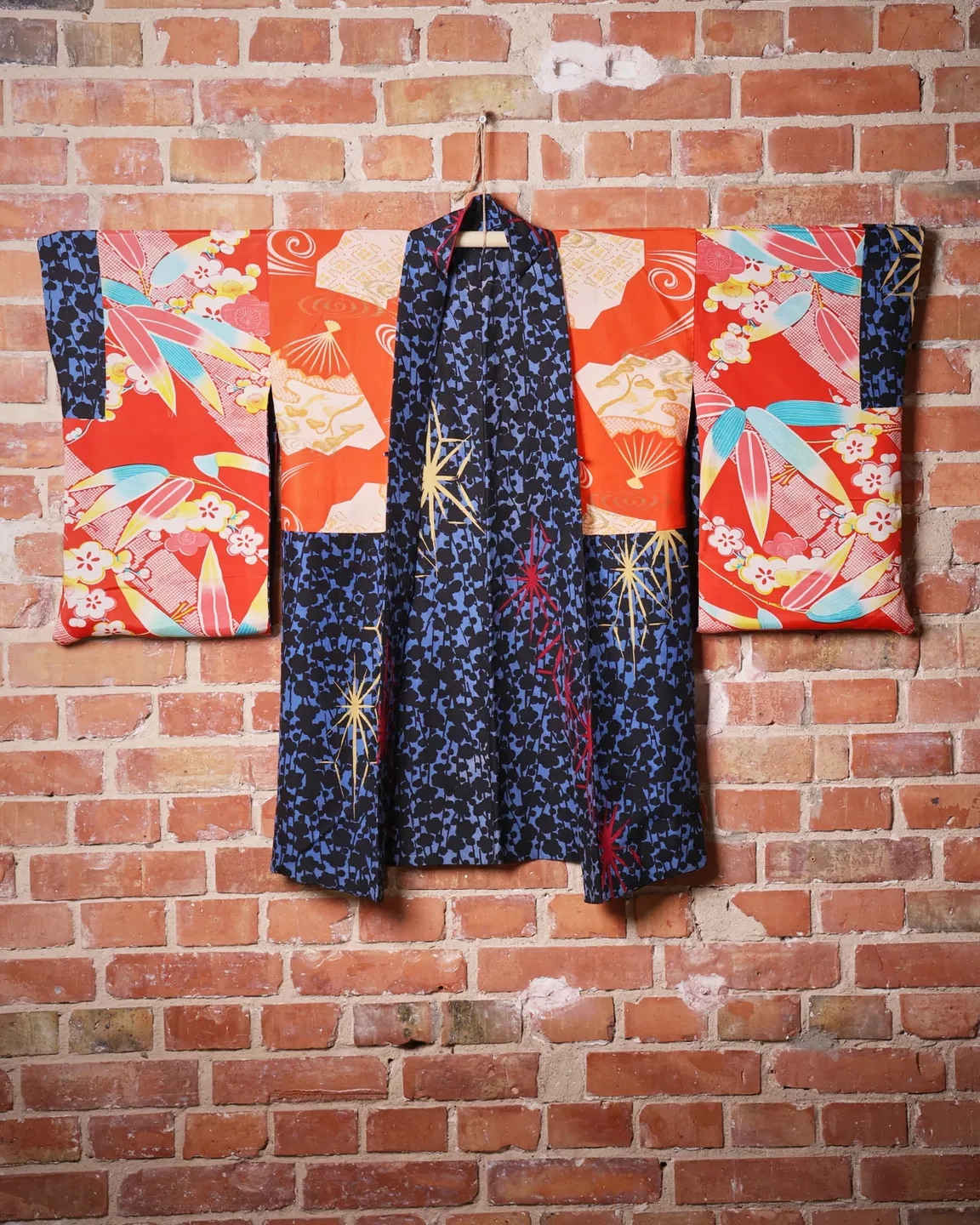 Blue-black haori with star motifs — view 6