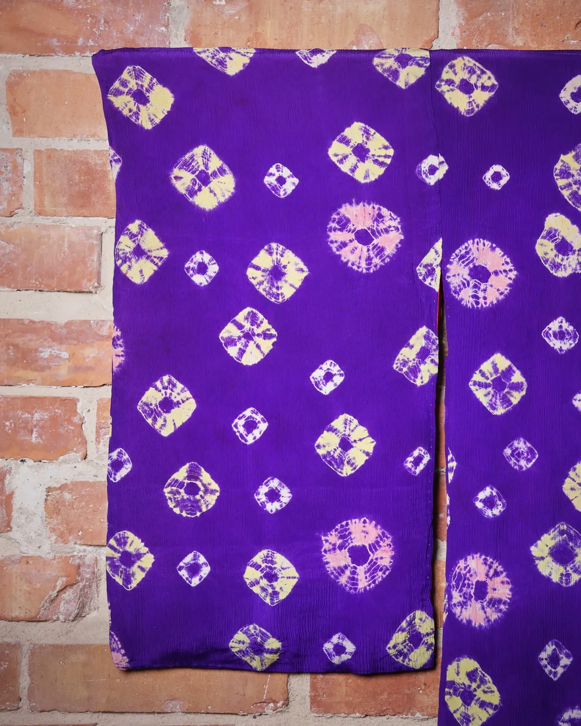 Violet haori with yellow and white diamonds — view 2