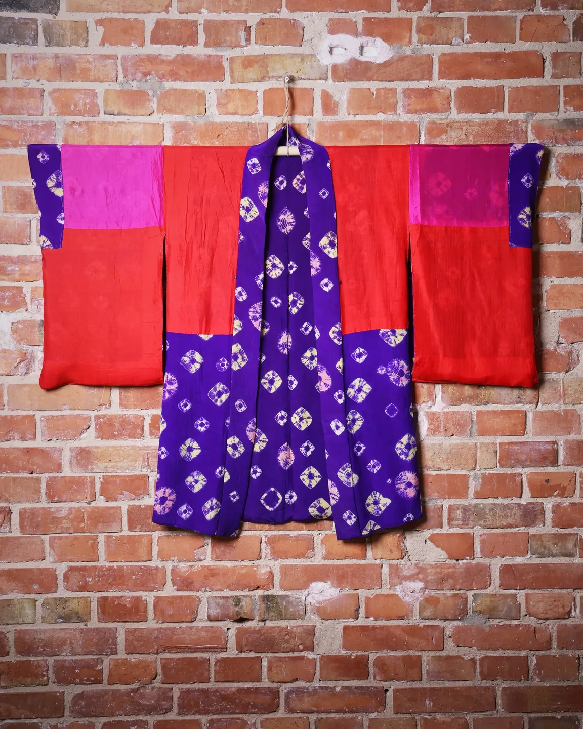 Violet haori with yellow and white diamonds — view 6