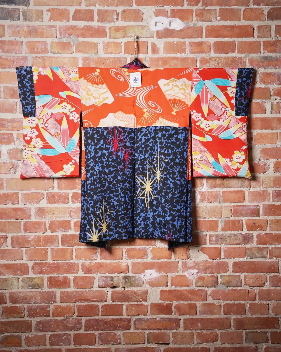 Blue-black haori with star motifs — view 10