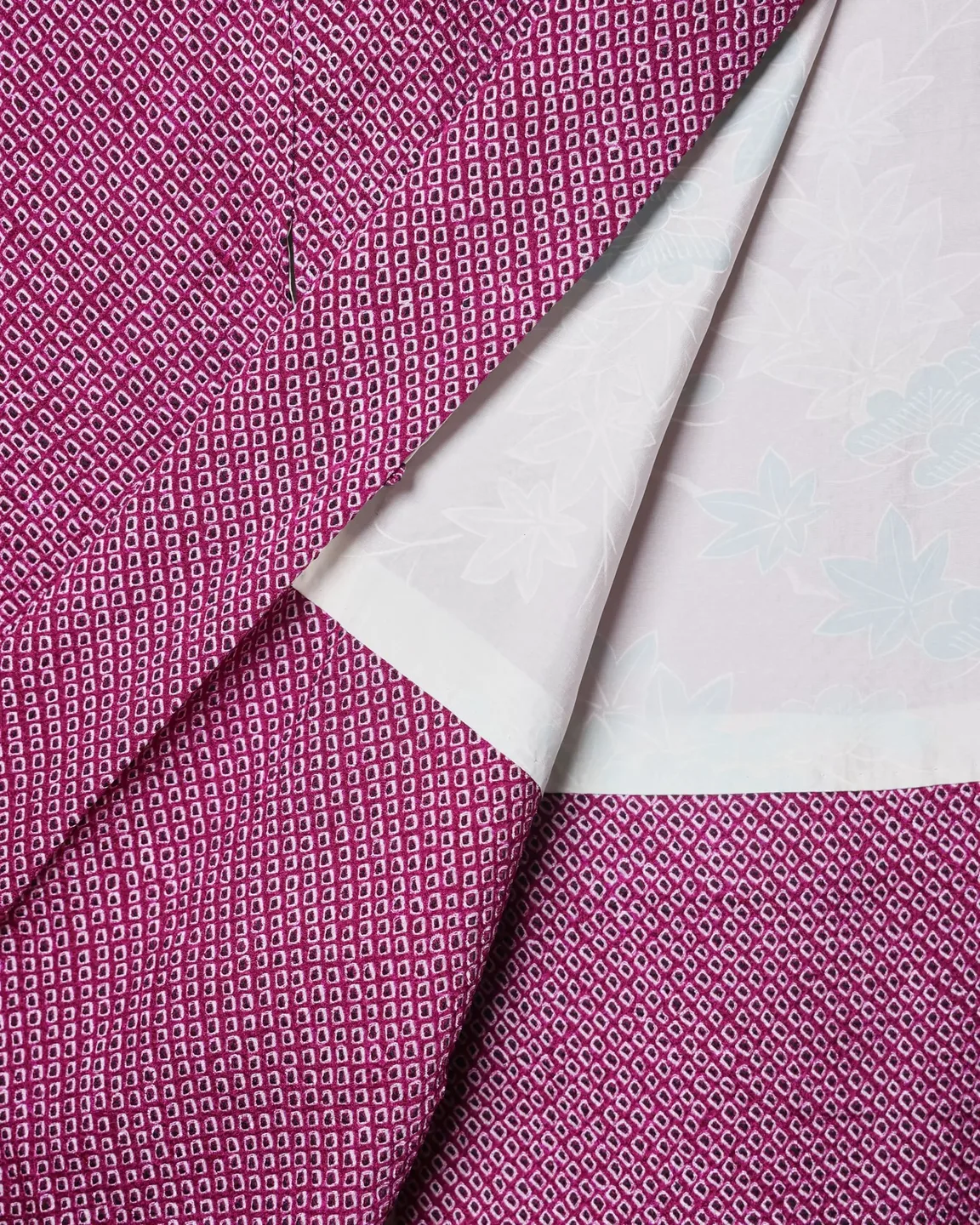 Raspberry shibori haori — view 3