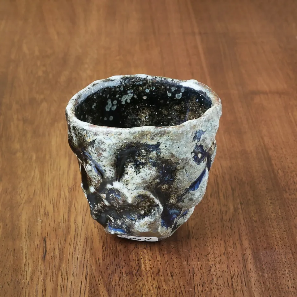 Ash glaze kurinuki guinomi