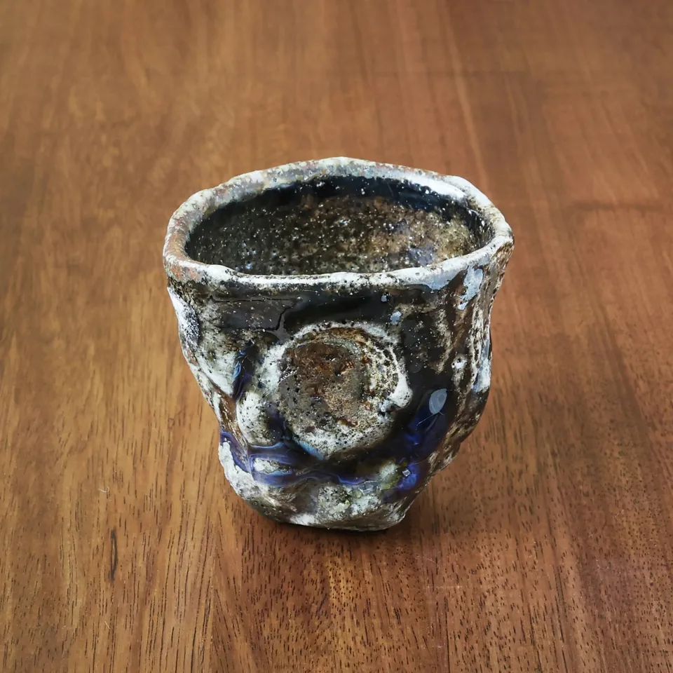 Ash glaze kurinuki guinomi