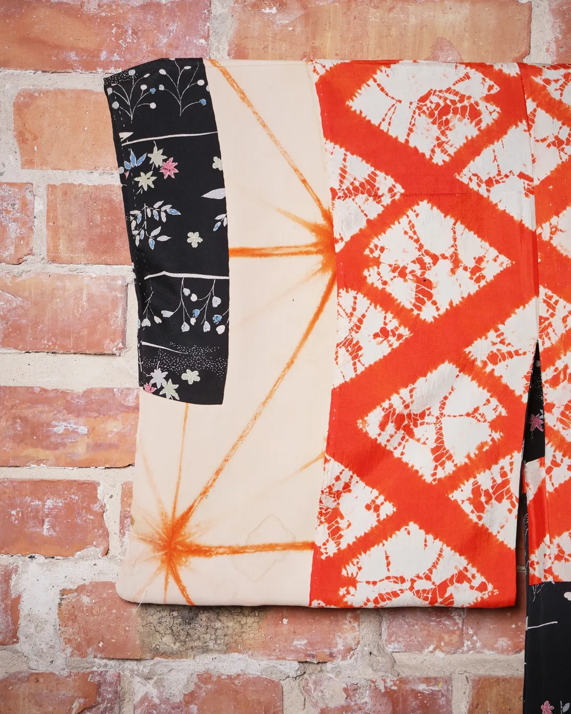 Black floral haori with an orange lining — view 10