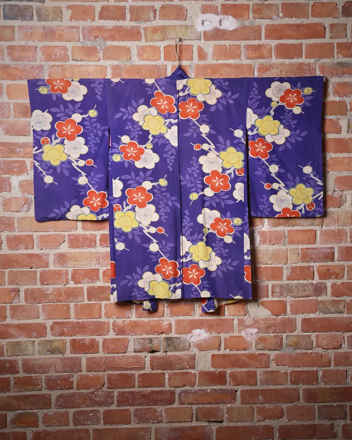 Purple haori with large multicoloured flowers — view 5