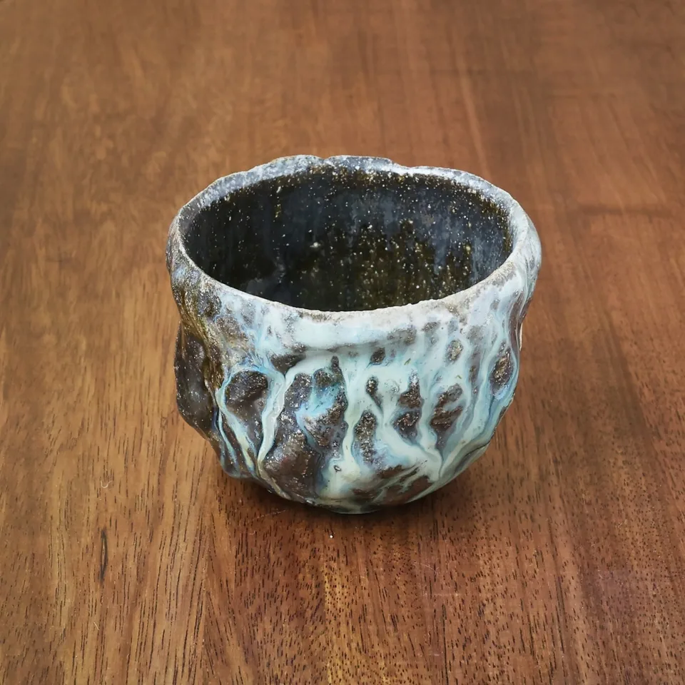 Ash glaze kurinuki guinomi
