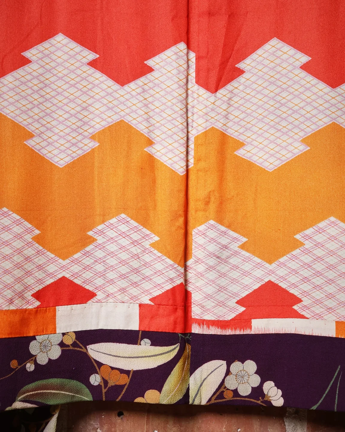 Plum haori with leaves and flowers — view 11