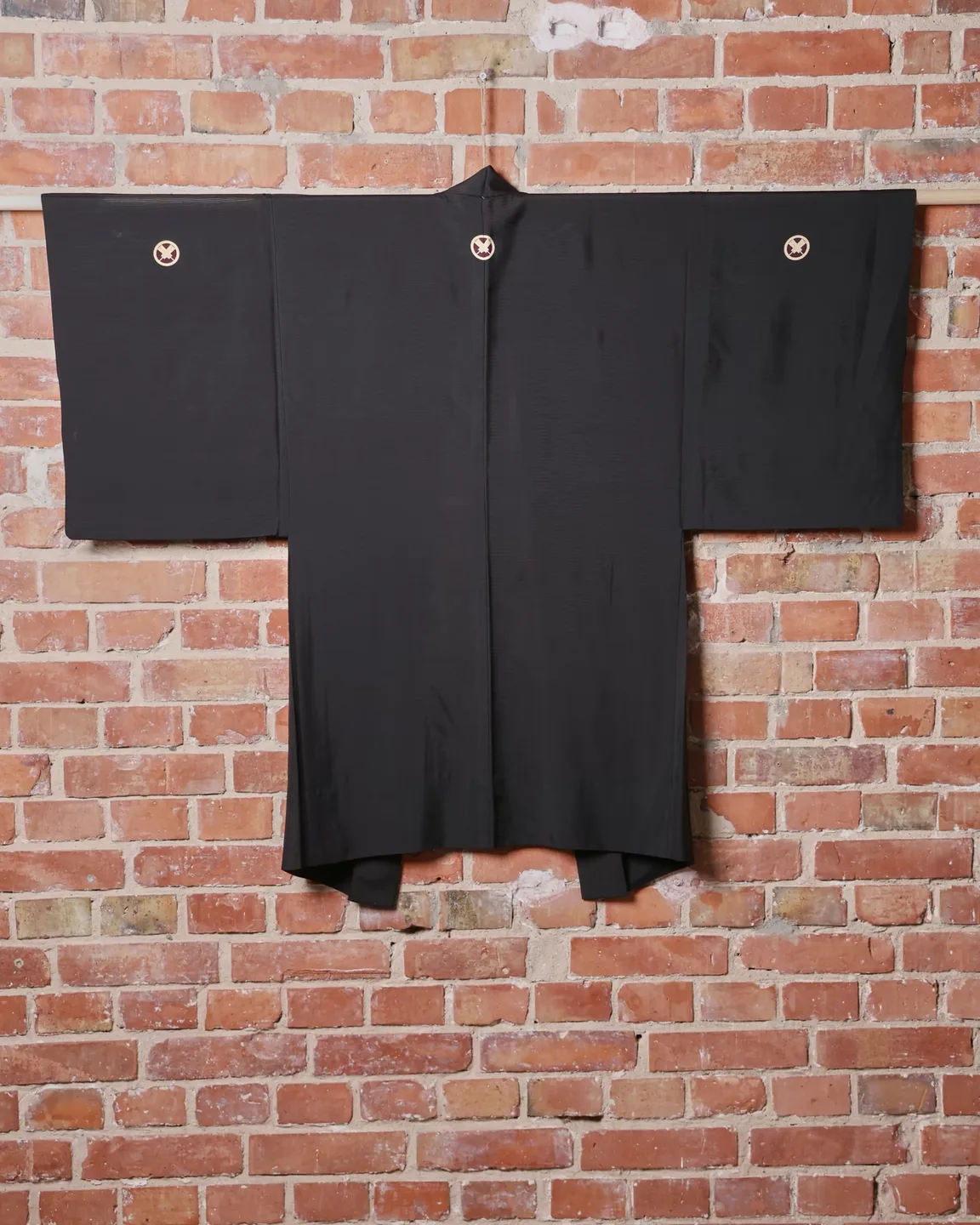 Black jacket with contrasting round crests — view 3