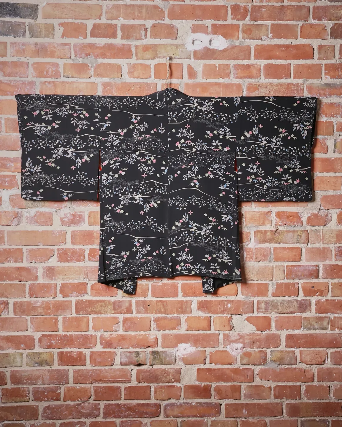 Black floral haori with an orange lining — view 4